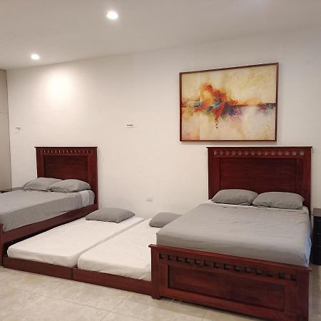 فيلا Casa Hector, Con Jacuzzi, Cerca Del Foro Gnp. ميريدا المظهر الخارجي الصورة
