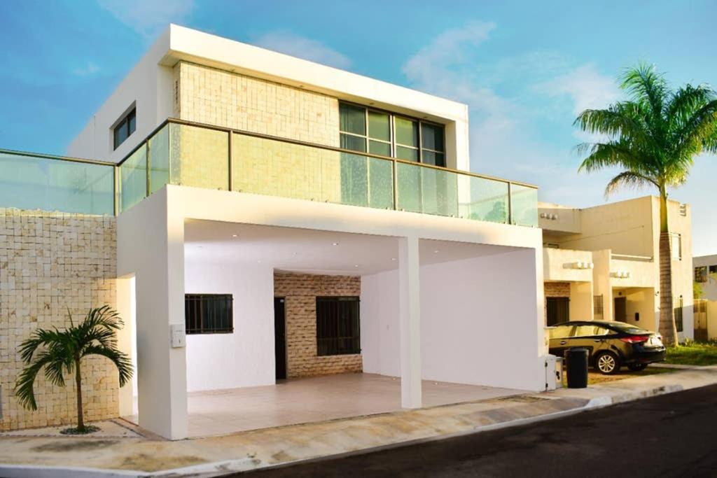فيلا Casa Hector, Con Jacuzzi, Cerca Del Foro Gnp. ميريدا المظهر الخارجي الصورة