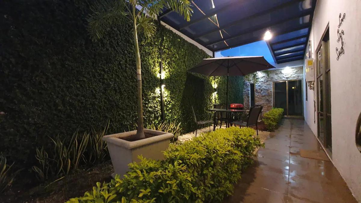 فيلا Casa Hector, Con Jacuzzi, Cerca Del Foro Gnp. ميريدا المظهر الخارجي الصورة