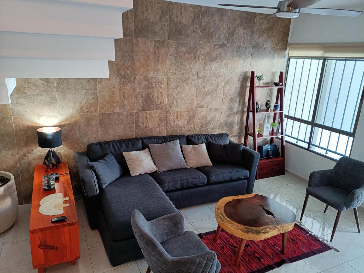 فيلا Casa Hector, Con Jacuzzi, Cerca Del Foro Gnp. ميريدا المظهر الخارجي الصورة