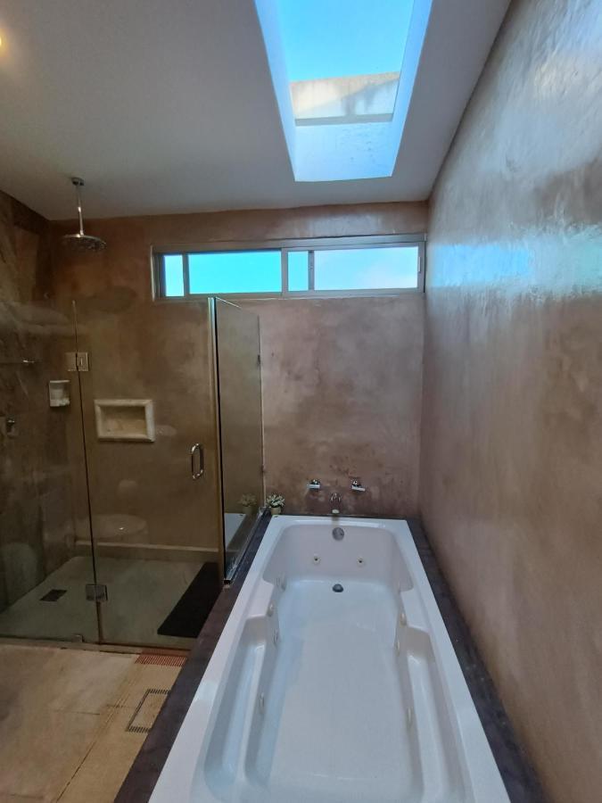 فيلا Casa Hector, Con Jacuzzi, Cerca Del Foro Gnp. ميريدا المظهر الخارجي الصورة